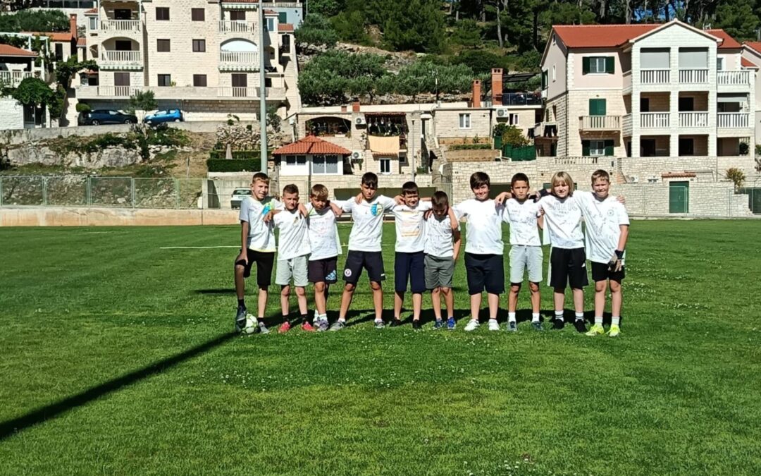 DAN ŠKOLE KROZ HUMANITARNU AKCIJU I SPORTSKE AKTIVNOSTI